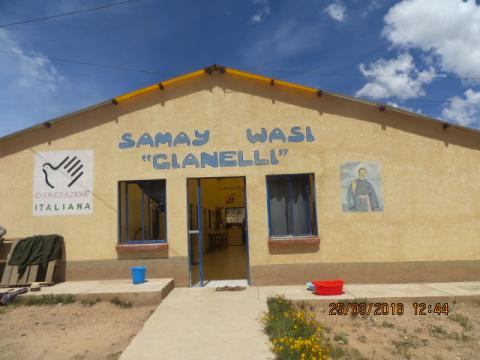 Entrada del hospedaje para familiares de los pacientes